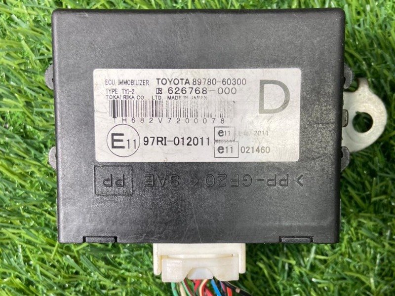 COMPUTER ASSY TRANSPONDER KEY Part no: 89780-60300 for TOYOTA LAND CRUISER PRADO GRJ12, KDJ12, RZ12,