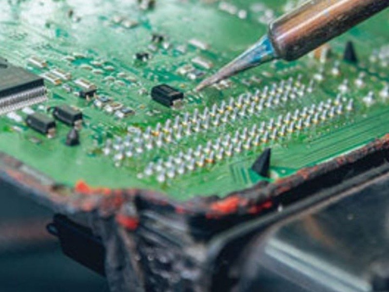 All type of ECU circuit repair and programming. Book Now on WhatsApp: 0092 313 5555 727