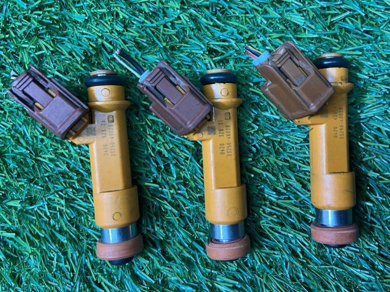  INJECTOR ASSY, FUEL, Part 23250-40020, 3 Piece Set, For 1KR-FE Engine, PASSO DBA-KGC30 etc,
